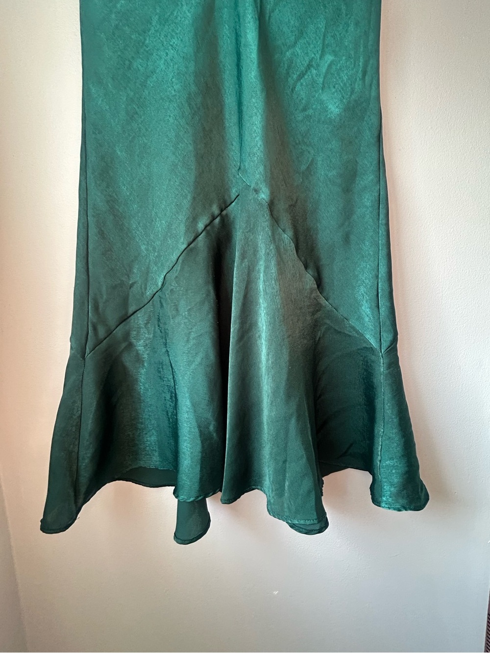Emerald Green Satin Midi Skirt - Picture 4 of 8